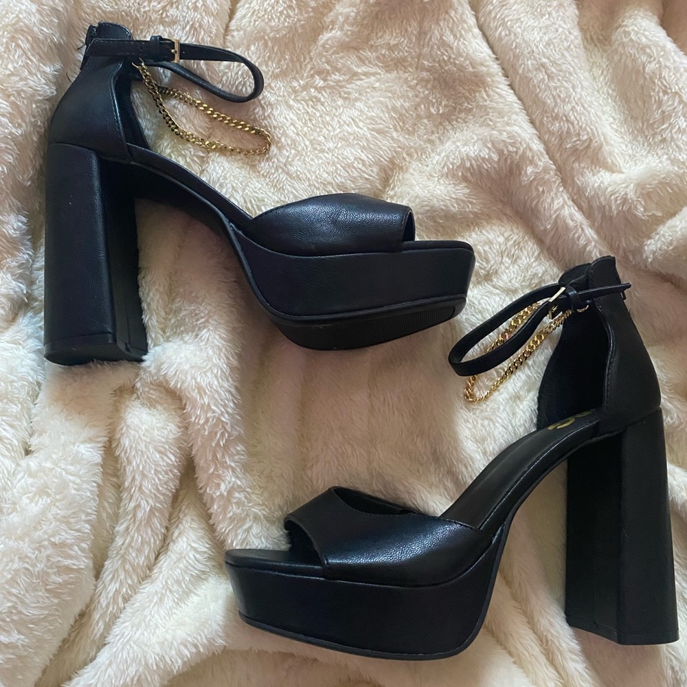 Elegant Black Platform Heels